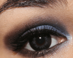 lente contacto oscura